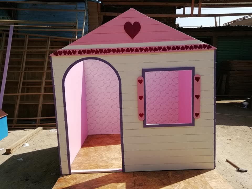 Casita infantil de madera